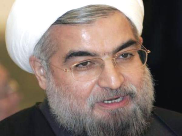 روحاني يؤكد عزم إيران الدفاع عن المراقد الدينية في العراق