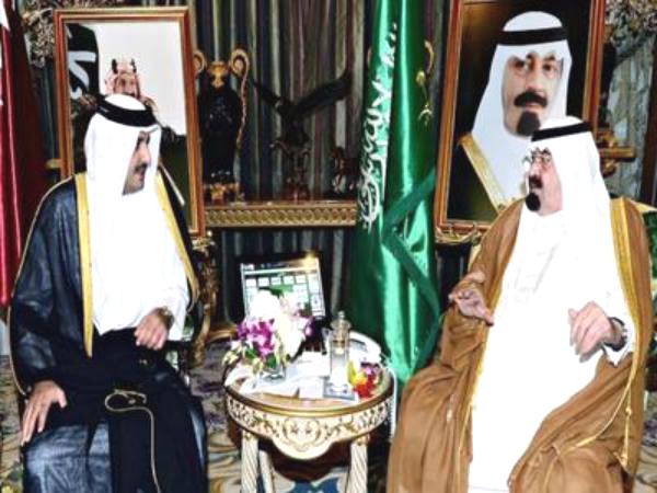 أمير قطر بضيافة الملك السعودي: الوضع في اليمن وغزة والعلاقات الخليجية