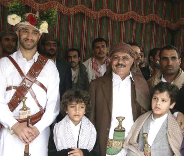 بغياب حسين الجسمي ومريام فارس.. صالح يحتفل بزفاف نجله في منزله