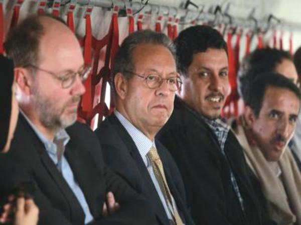 الحوثيون وصالح يعارضون ترؤس بن مبارك الحكومة