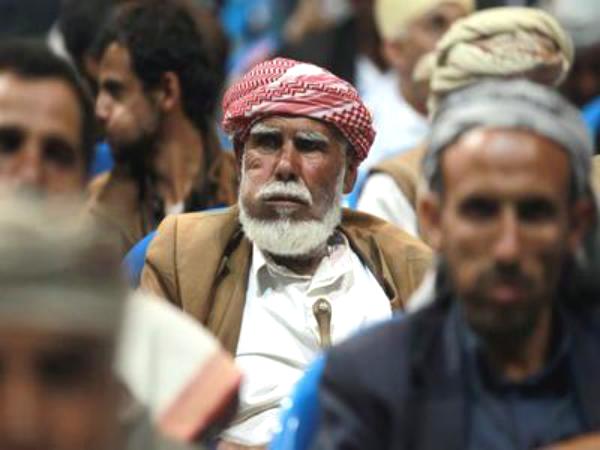 رسائل الحوثيين للرئيس هادي: الحكومة مقابل عدم نزع الشرعية