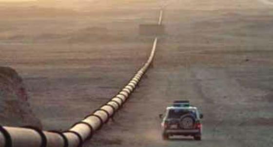 انهيار عائدات اليمن من صادرات النفط.. والمانحون يعلقون المساعدات