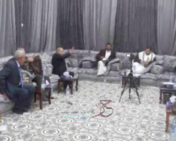 الارياني: لقاؤنا بالحوثي كان مثمراً واتفقنا على تشكيل لجنة مشتركة