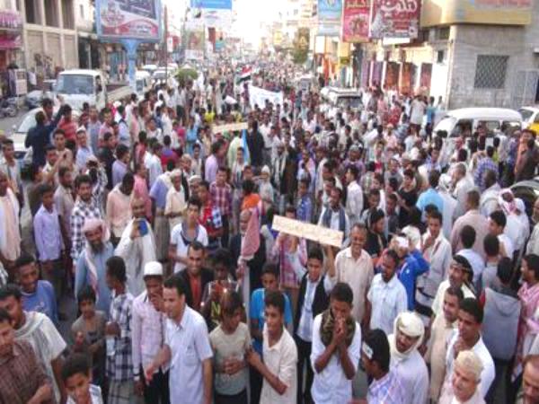 الحوثيون يستنسخون أدوات صالح لقمع الانتفاضة الشبابية