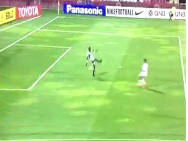 بالفيديو.. خطأ "كوميدي" لحارس إماراتي يتسبب بأسرع هدف في"أبطال آسيا"