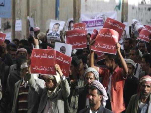 صراع هادي والسقاف يتصاعد ومقتل متظاهر برصاص الحوثيين