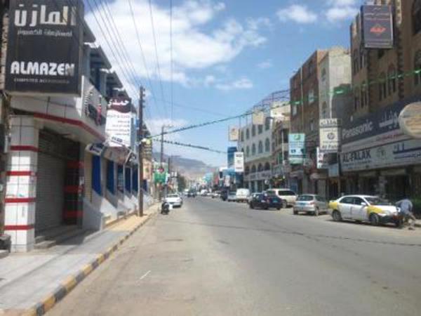 موجات نزوح وخوف وهلع في مدن اليمن