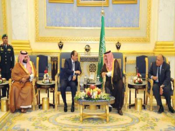 السيسي يختتم زيارة خاطفة للرياض