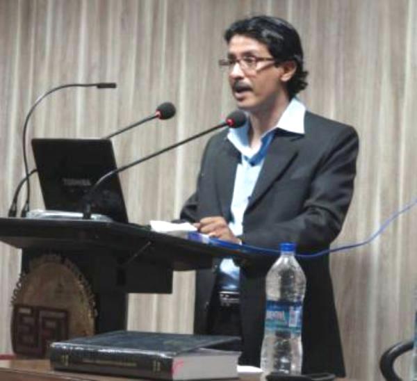 الدكتوراه بامتياز للباحث اليمني عبدالله الحريبي من جامعة " ايفلو" حيدرآباد بالهند