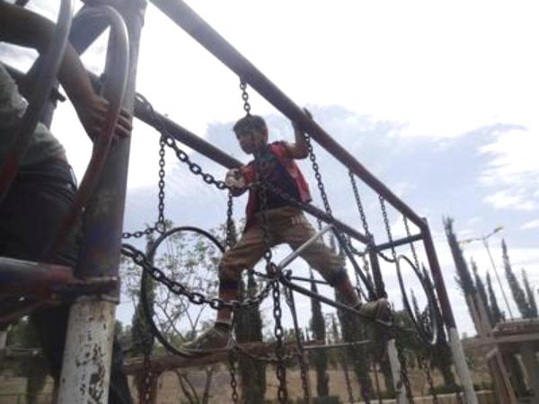 الجفاف يسيطر على منتزهات وحدائق صنعاء