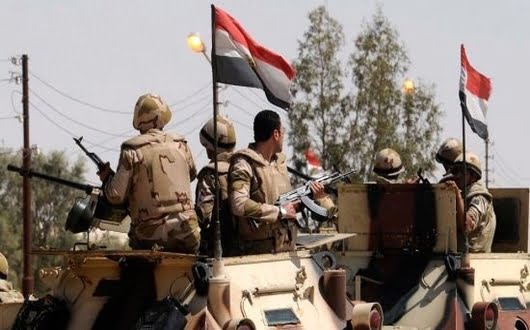 "ولاية سيناء" يعلن قتل 3 جنود من الجيش المصري