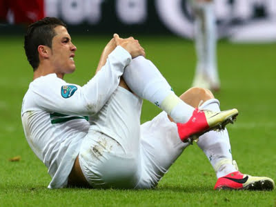 رونالدو يصر على اللعب وهو مصاب منذ 3 اشهر !