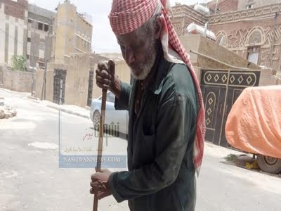 عمال النظافة في اليمن يهددون بإضراب شامل