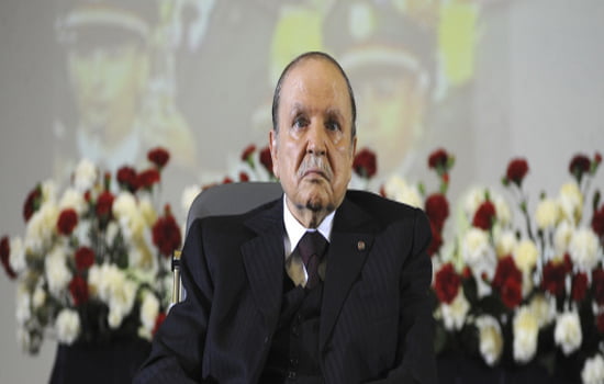 الرئيس الجزائري يحل جهاز المخابرات ويستبدله بجهاز جديد