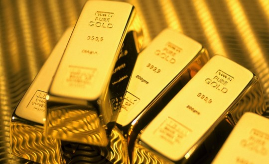 أسعار الذهب تواصل ارتفاعها مع تهاوي الأسهم