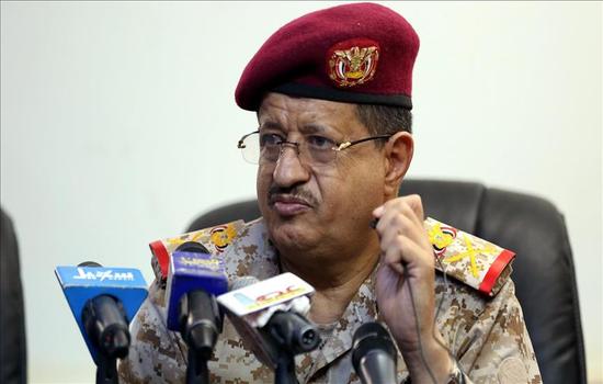 المقدشي: الحوثيون دمروا الجيش ونعيد بناءه من الصفر