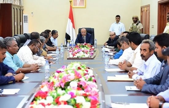 هادي يدعو إلى توحيد الصفوف لتطهير بؤر وخلايا الانقلابيين