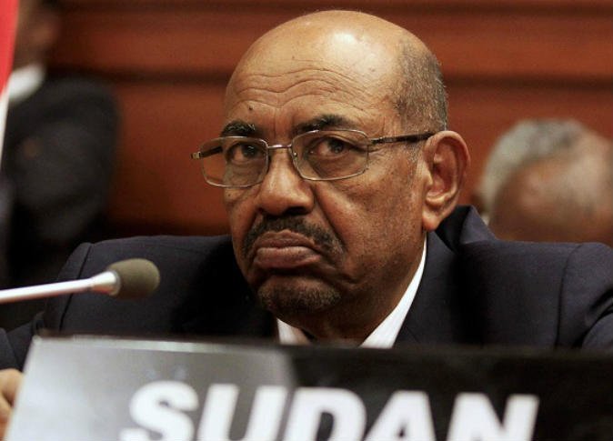البشير يصدر قراراً بفتح الحدود مع جنوب السودان