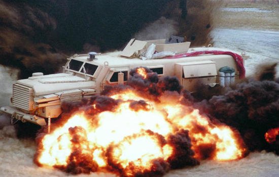 مقتل 5 جنود مصريين في تفجير مدرعة بسيناء