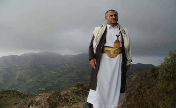 مسلحون يغتالون القيادي بالإصلاح الشيخ علي العنسي في ذمار