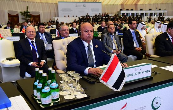 هادي: اليمن قطع أشواطاً كبيرة في مسيرة استعادة الدولة