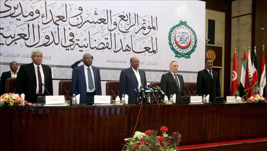 البشير يفتتح بالخرطوم مؤتمر عمداء ومديري المعاهد القضائية في الدول العربية