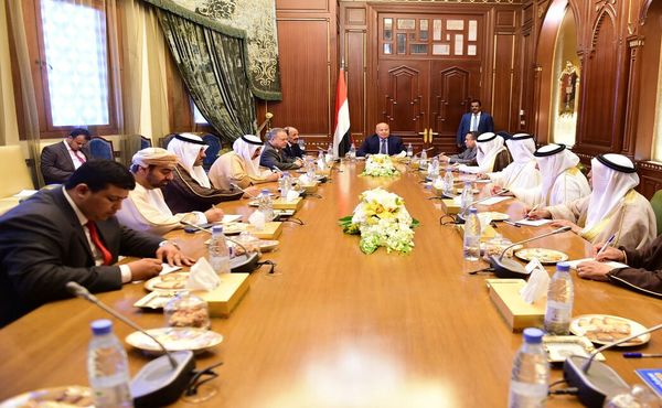هادي يلتقي سفراء دول مجلس التعاون الخليجي