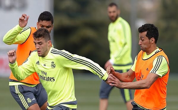 ثلاثي ريال مدريد خارج قائمة الكلاسيكو