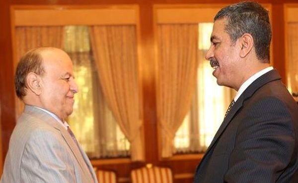 خالد بحاح يعلن رفضه لقرار هادي بإقالته ويعتبره مخالفاً للدستور والمرجعيات