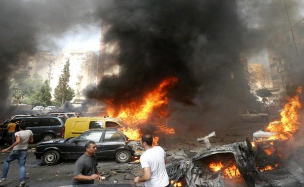 مقتل وإصابة 22 شخصا في انفجارين ببغداد