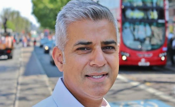 صادق خان أول مسلم يفوز بمنصب عمدة لندن