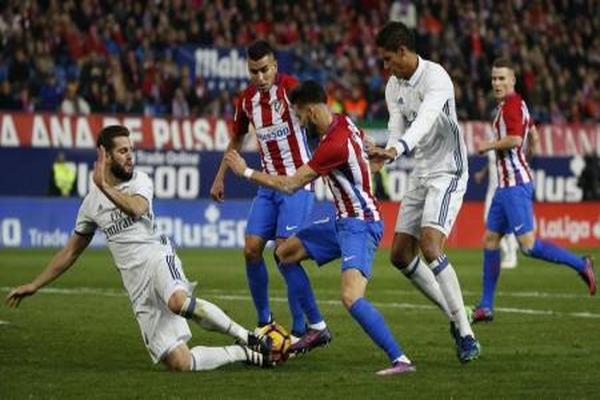 الريال يسحق أتليتيكو في قمة مدريد بفضل ثلاثية كريستيانو رونالدو.. فيديو