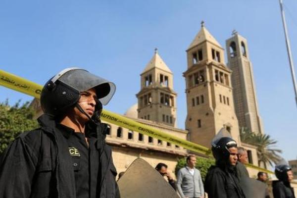 مصر: مقتل 25 في انفجار بكاتدرائية الأقباط الأرثوذكس بالقاهرة