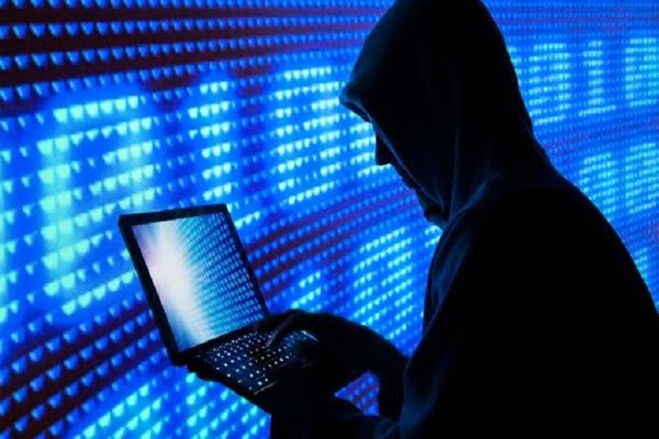روسيا تقول ان أجهزة مخابرات أجنبية دبرت لهجوم إلكتروني على نظامها المصرفي