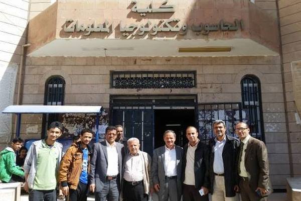 استمرار الإضراب في جامعة صنعاء ونقابة التدريس تلتقي قيادات