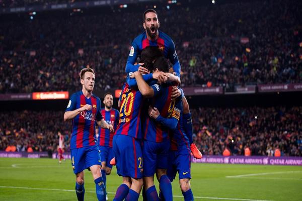 برشلونة أول فريق يقلب النتيجة بعد الخسارة بأربعة أهداف
