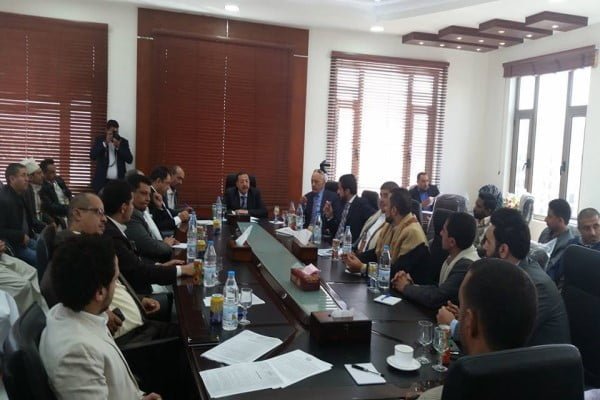رجال الأعمال في صنعاء: قيادة الجمارك تمارس الابتزاز