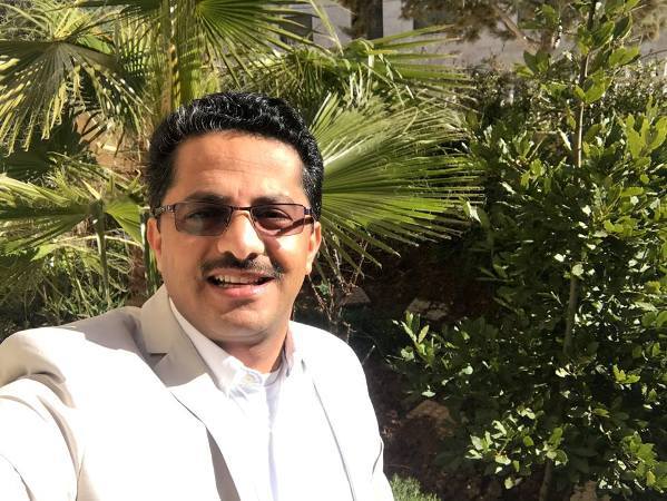 علي البخيتي يوجه نداءً مصوراً لقبائل صنعاء للوقوف مع المؤتمر.. فيديو