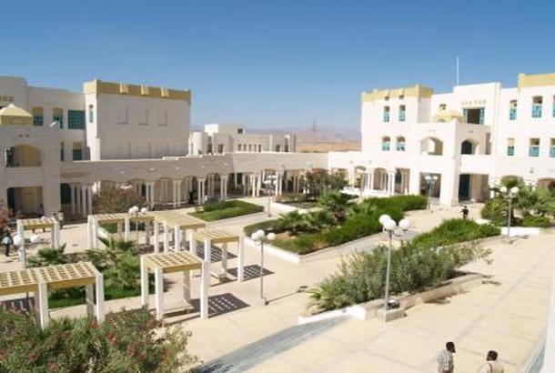 بن بريك يفتتح مباني ثلاث كليات بجامعة حضرموت