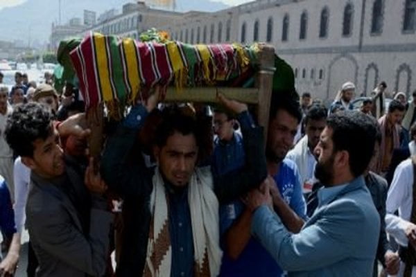 تشييع جثمان فقيد الرياضة اليمنية أيمن دحروج