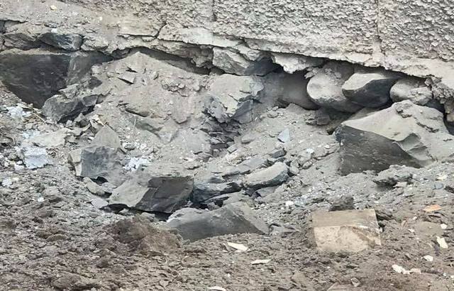 انفجار عبوة ناسفة جوار مقر مؤسسة الشموع واخبار اليوم في عدن