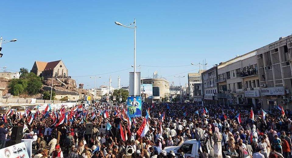 مهرجان المجلس الانتقالي في كريتر عدن: الزبيدي يوجه 7 رسائل.. النص