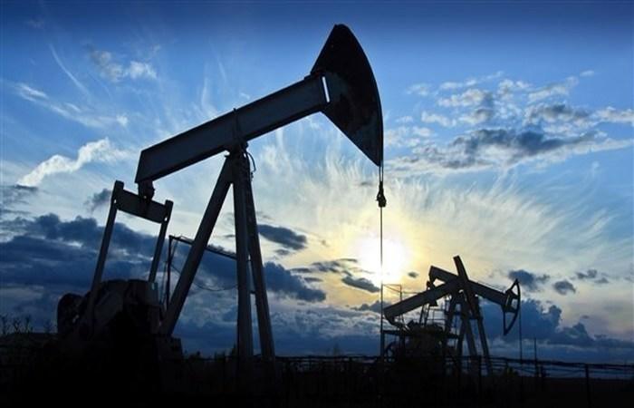 النفط يرتفع مع اقتراب عقوبات إيران