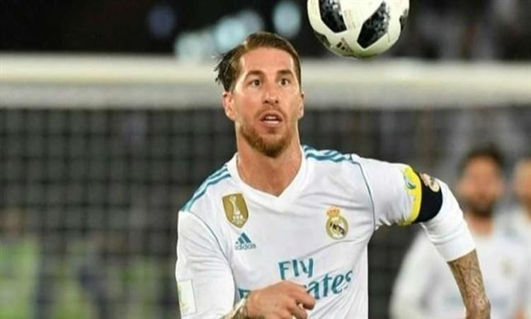 سيرجيو راموس يفقد أعصابه ويضرب زميله في ريال مدريد.. فيديو