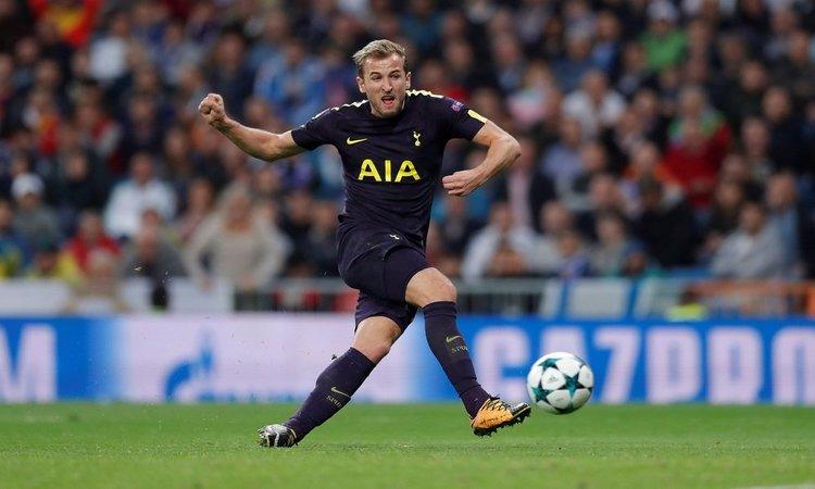 مدرب توتنهام يفتح الباب أمام رحيل هاري كين