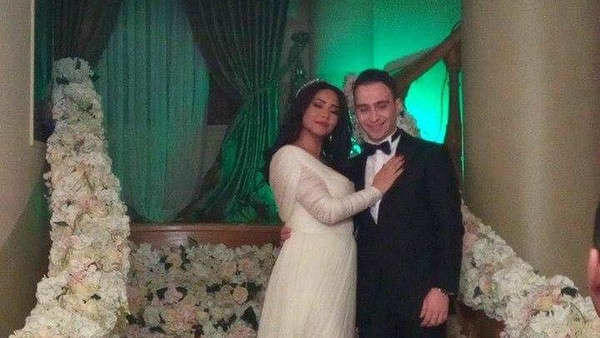 شيرين تكتب كلمات مؤثرة لزوجها بعد ساعات من زفافهما