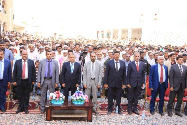 حكومة بن دغر تكشف تفاصيل الأزمة مع الإمارات في سقطرى.. البيان
