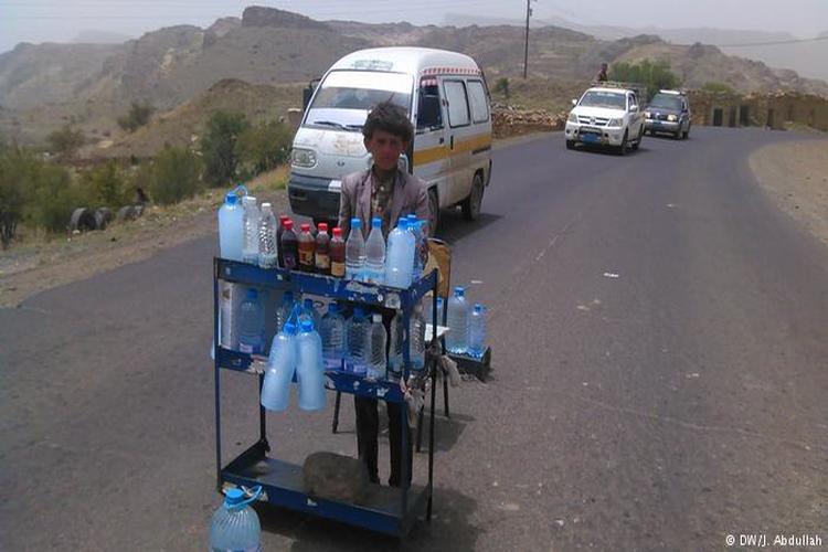 الحرب في اليمن تفاقم مأساة عمالة الأطفال