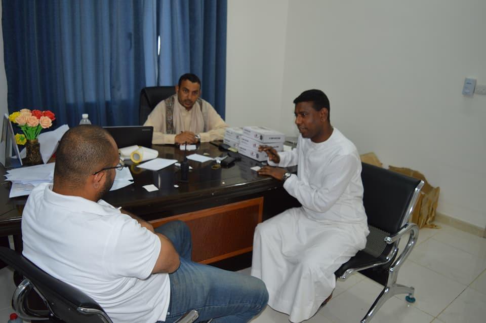 محافظ سقطرى يعلن حالة الطوارئ لمواجهة العاصفة المدارية.. ويخصص أرقاماً