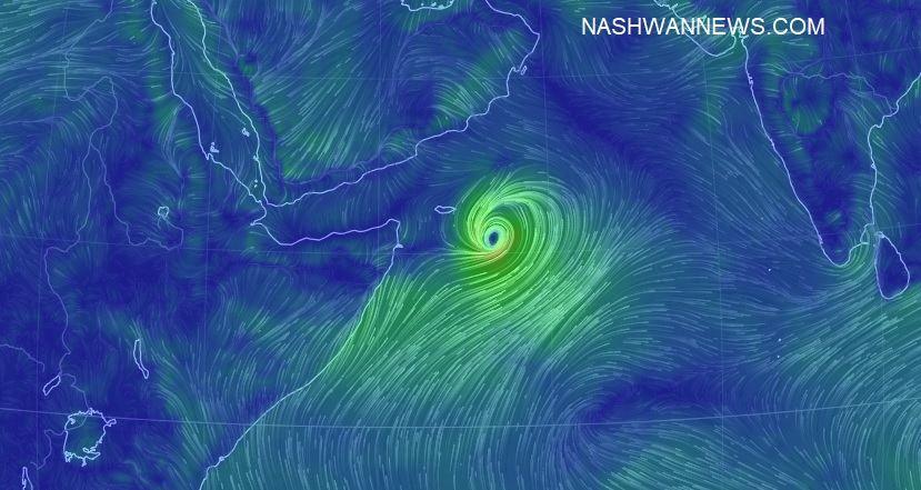 محافظ المهرة يوجه دعوة هامة للمواطنين بعد اقتراب إعصار مكونو
